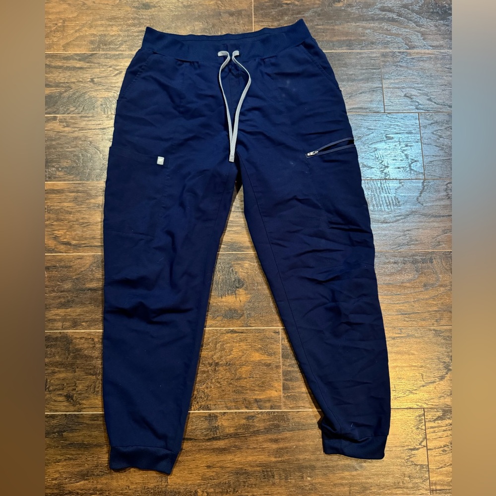 Fabletics Women’s Large On-Call Scrub Jogger (Navy)(Large)